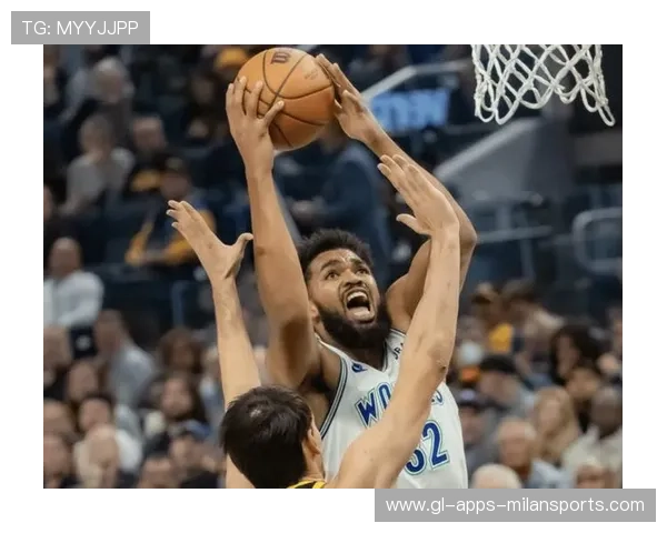 唐斯底线借力强攻得分，森林狼继续掌控局势