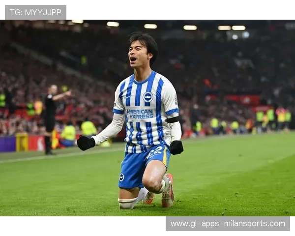 布莱顿依靠边路压迫限制对手，三笘薰连续过人引发讨论