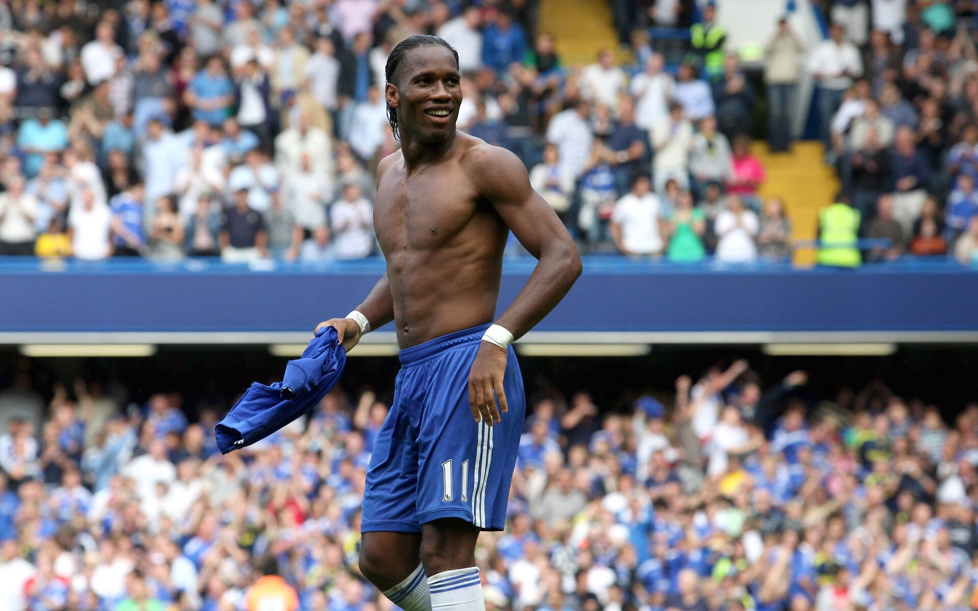 快节奏中球员的持球决策速度是否决定得分效率，快节奏足球