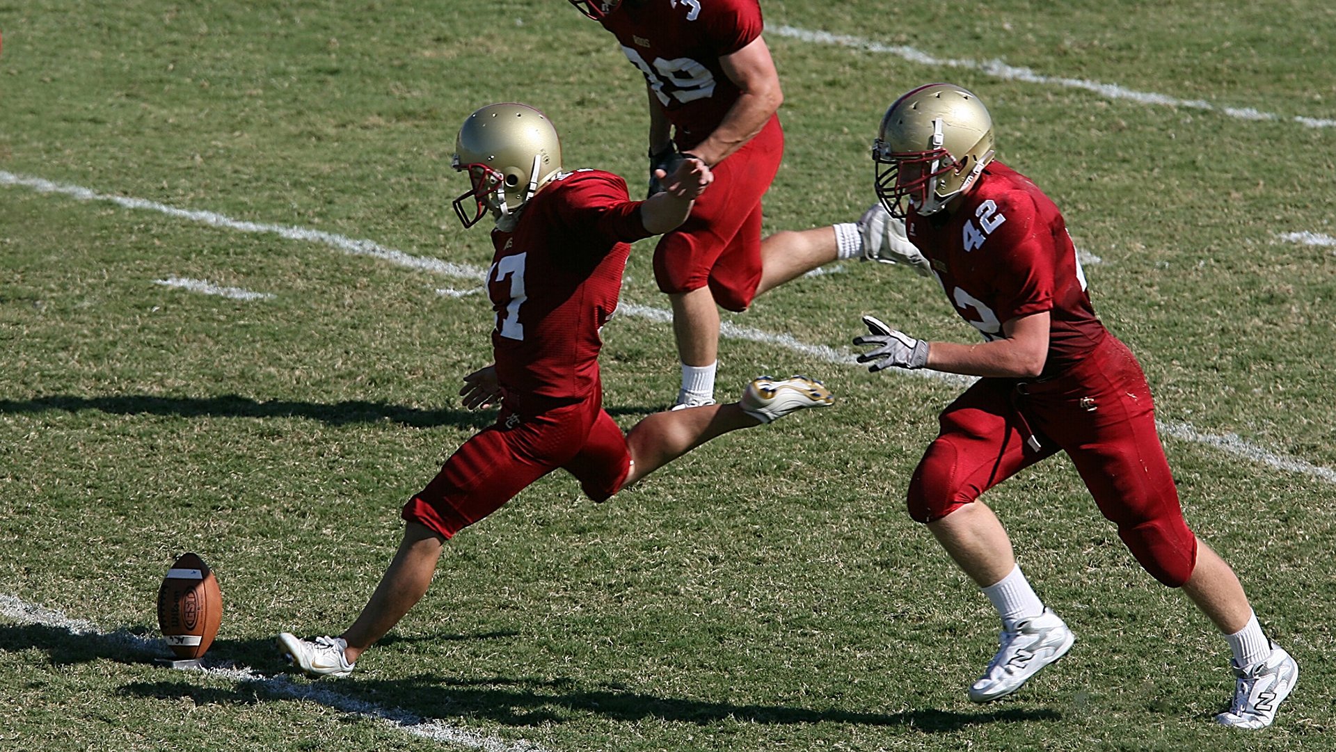 意甲失误与助攻：精彩瞬间交织的戏剧性比赛，意甲争议60秒